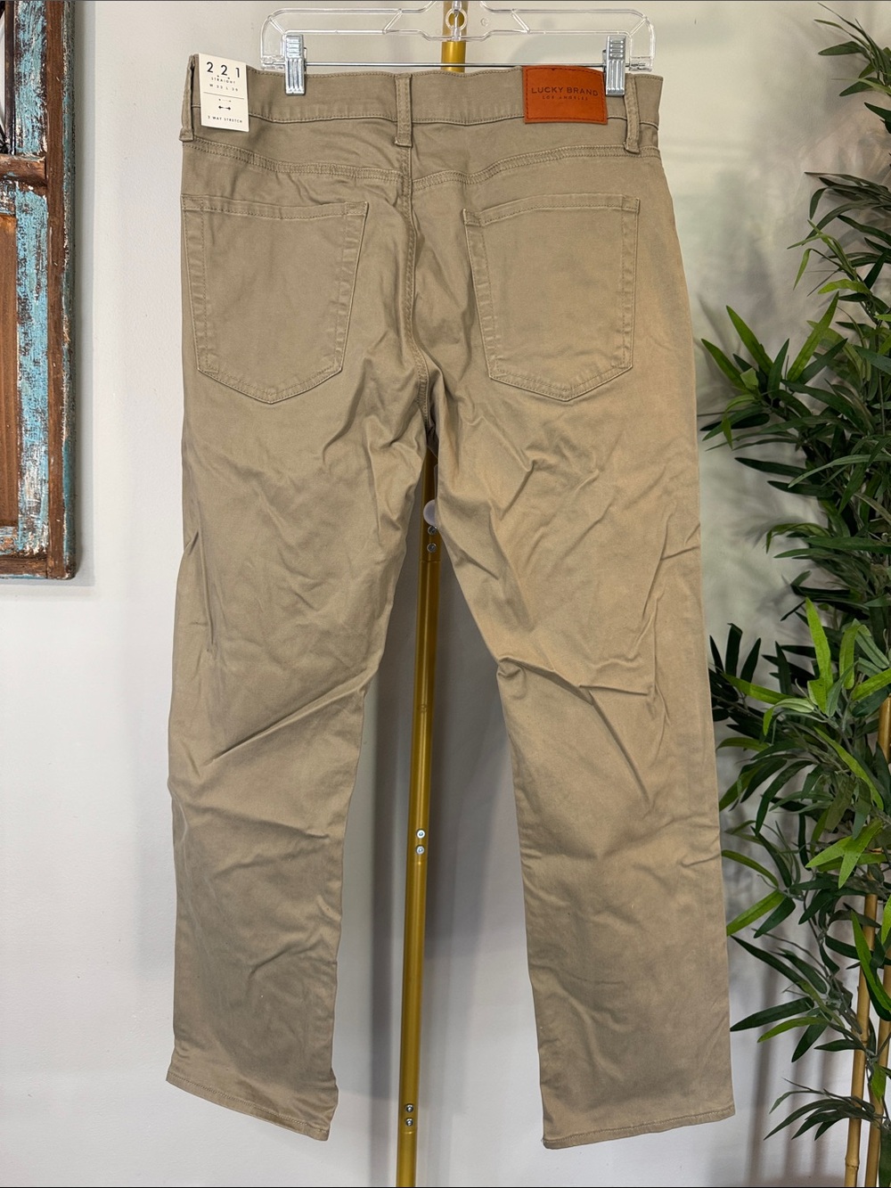 Lucky Brand 221 Tan Chinos Straight 2 way stretch NWT 33 by 30